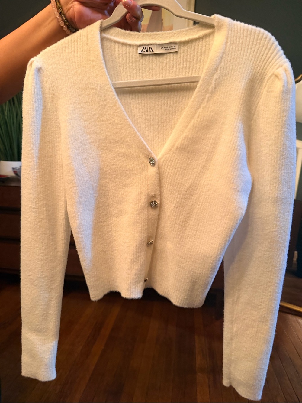 Zara Cream V‑Neck Button Front Cardigan